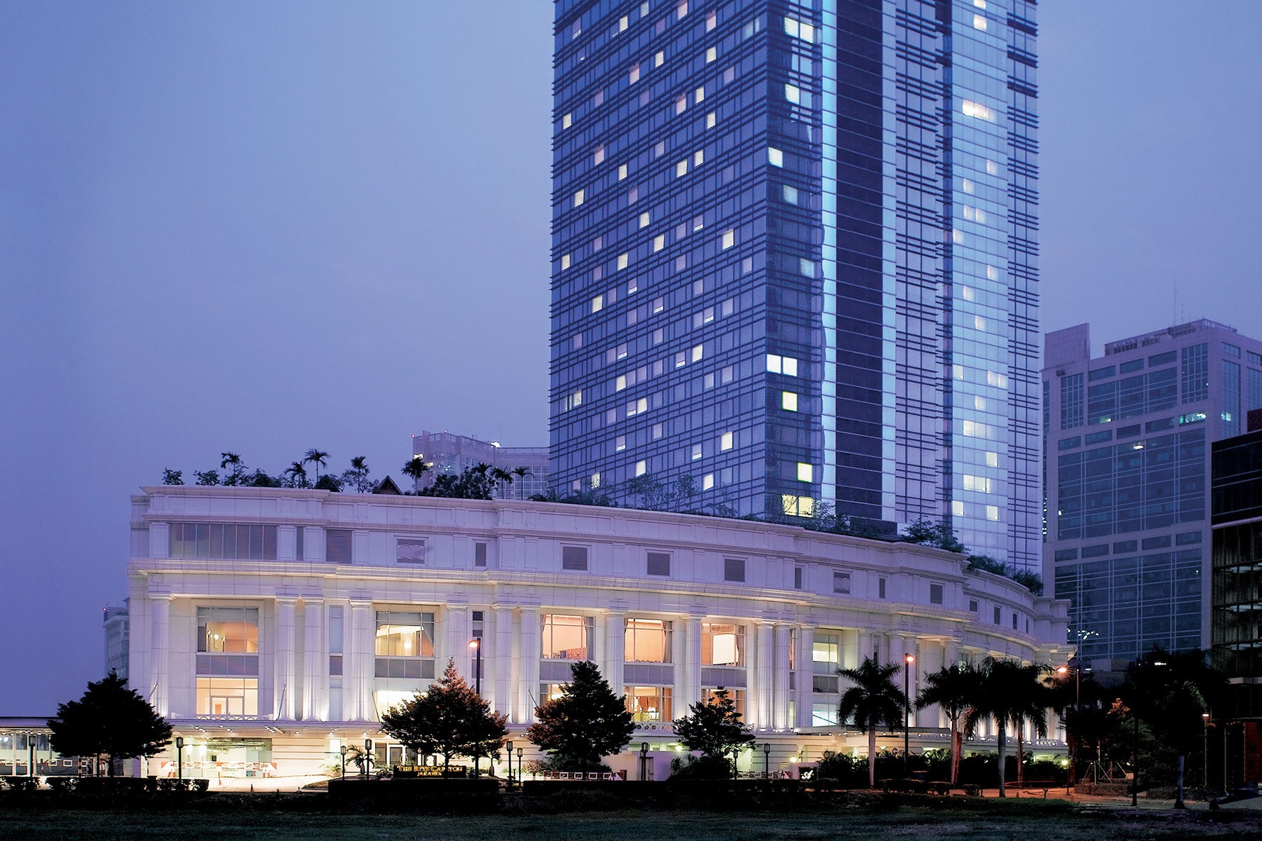 Ritz Carlton Jakarta.jpg